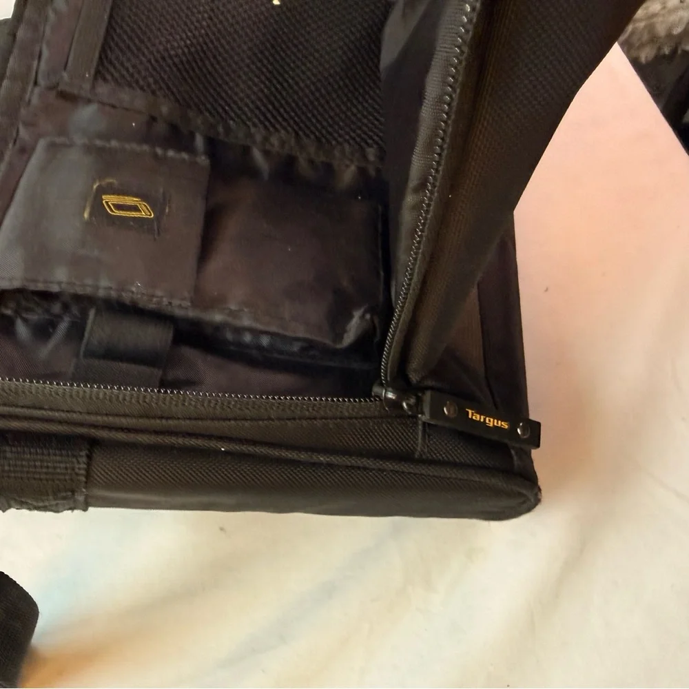 Targus Black and Gray Laptop Bag